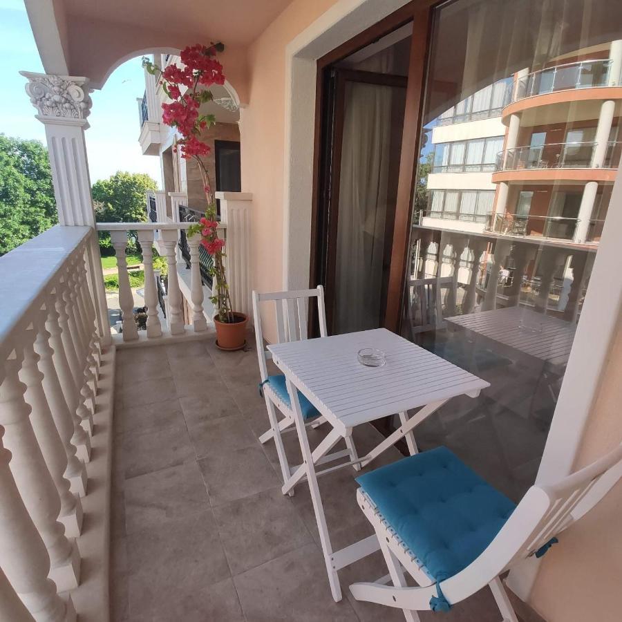 Valencia Gardens Deluxe Apartments Neszebar Kültér fotó